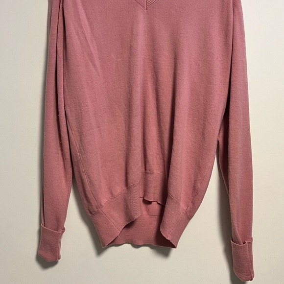 Pink Wool sweater V neck Golf style sweater with relaxed fit VIntage V Neck - Picture 4 of 9